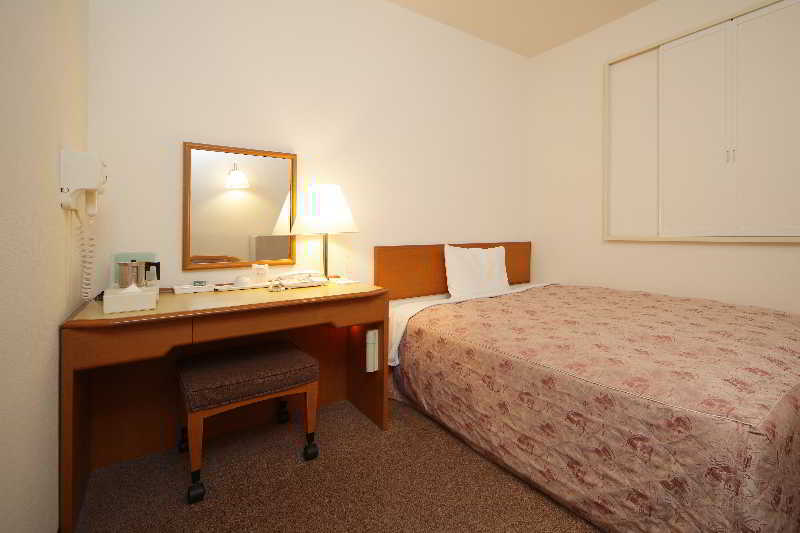 Via Shin West 3* Ōsaka
